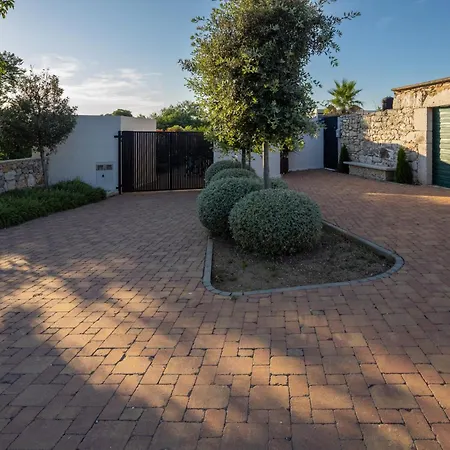 Villa Gallo Galovac (Zadar)